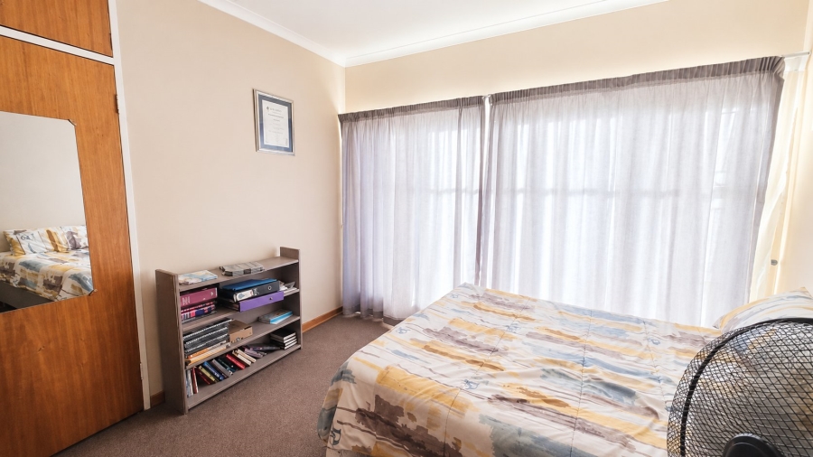 4 Bedroom Property for Sale in Flamwood North West